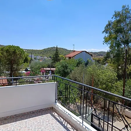 Arokaria House Feriehus Kanakia